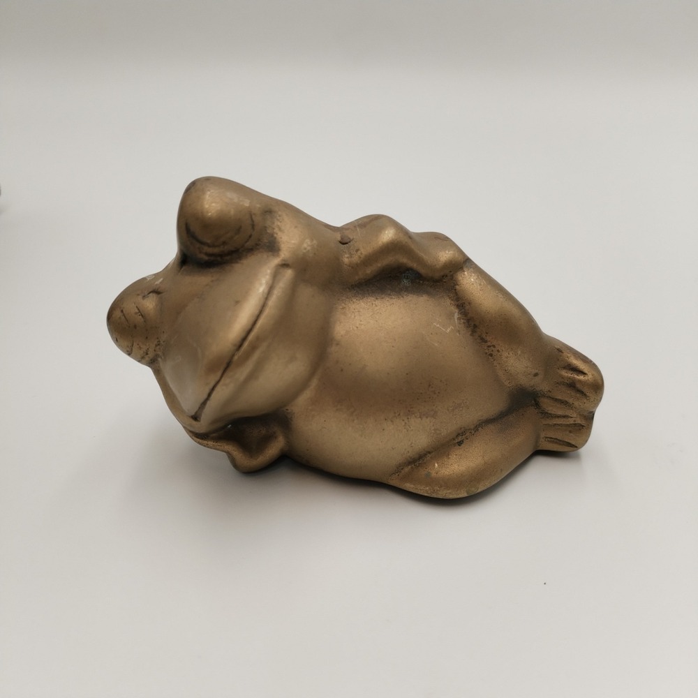 Vintage Brass Lazy Frog Figurine Reclining Sleeping Toad Statue Paperweight Deco
